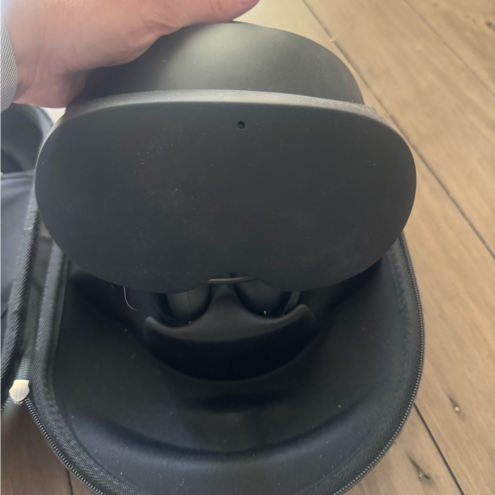 Meta Quest Pro with additional light blockers